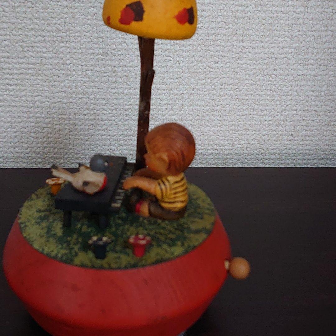 アンリANRI スヌーピー シュロダー木彫りオルゴール