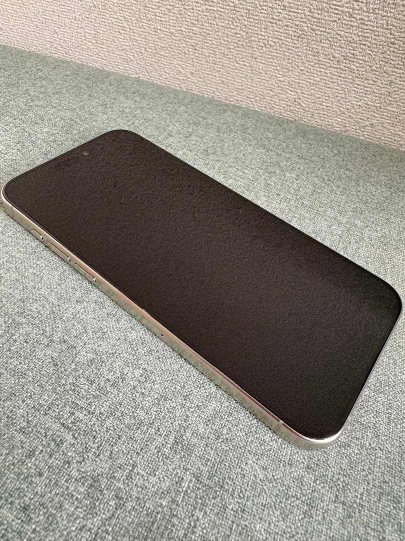 iPhone15ProMax256GBナチュラルチタニウム SIMフリー美品