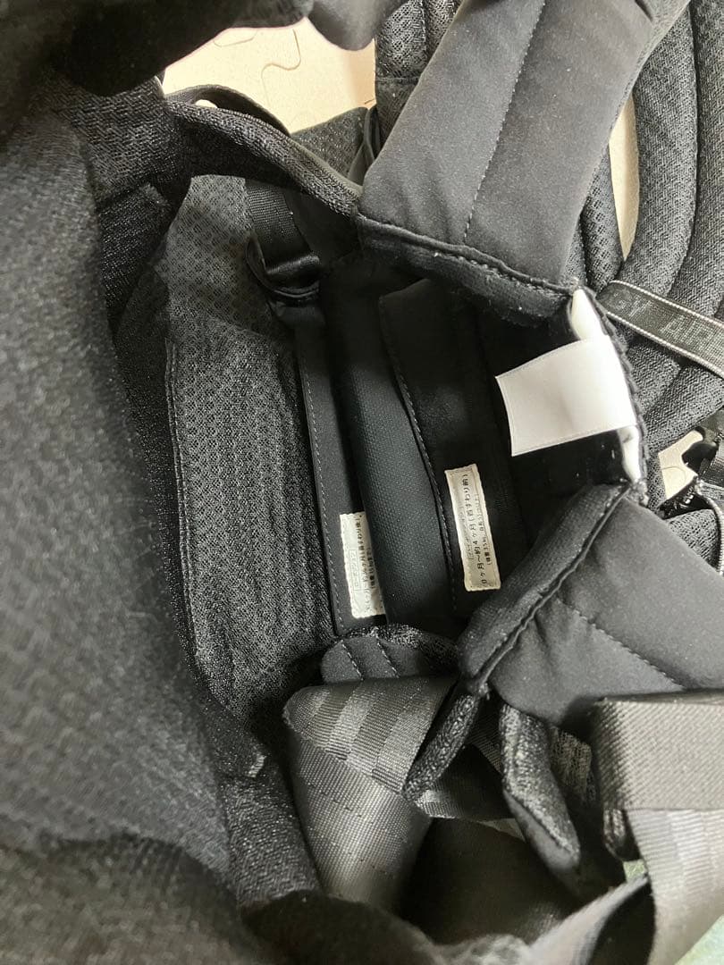 エアバギー ベビーキャリア ブラック 箱・説明書有AIRBUGGY 抱っこ紐