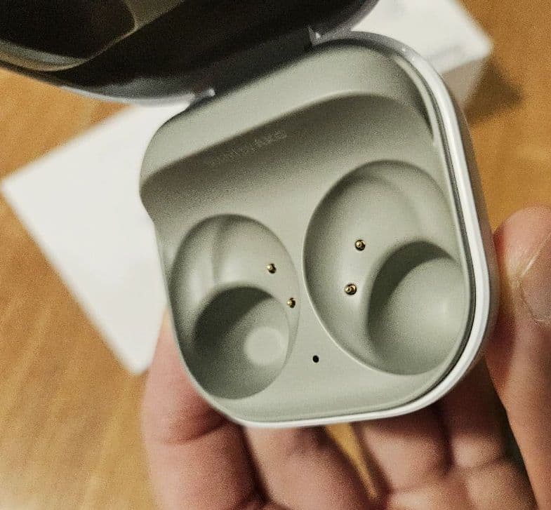 Galaxy Buds2 オリーブ