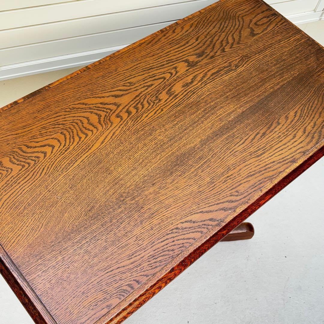 昭和レトロ　喫茶店にあった頑丈なテーブル　ビンテージ