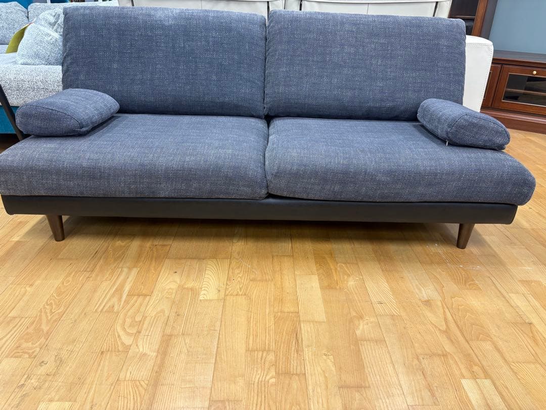 M118ユーカス製 2人掛けソファ 幅1600mm