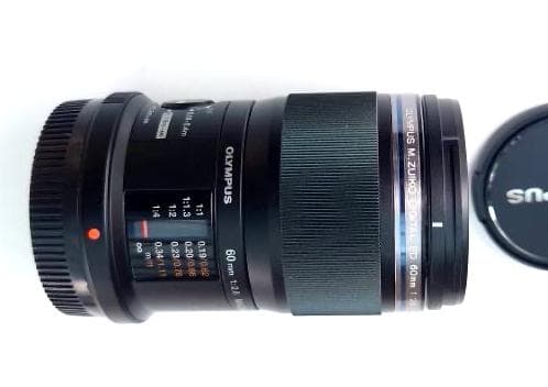 OLYMPUS ED 60mm f2.8 Macro レンズ