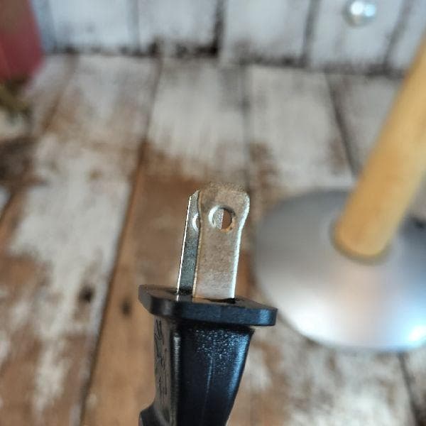 ヴィンテージ 未使用 アメリカンライティング 海外コンセント スタンドライト