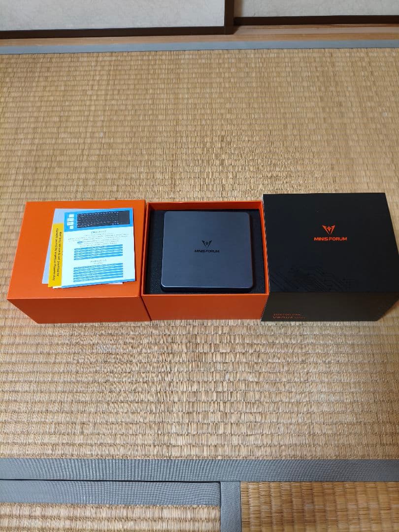 ミニPC MINIS FORUM UM790Pro