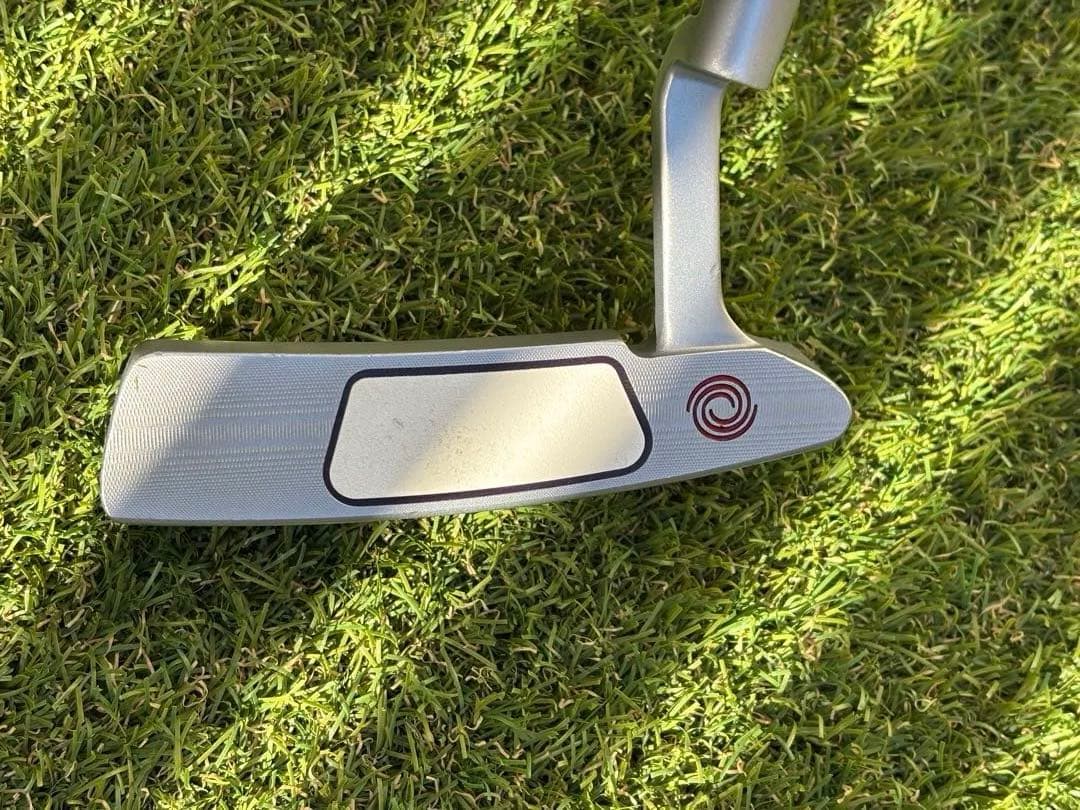 Odyssey White Hot OG #2 パター