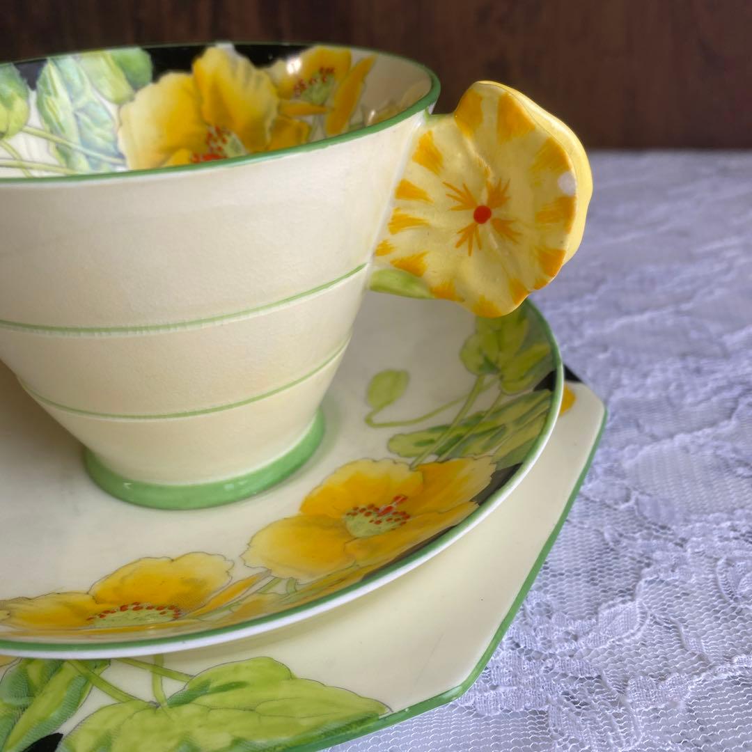 レア　フラワーハンドル　パラゴン　アイスランドポピー カップ　ソーサー　プレート