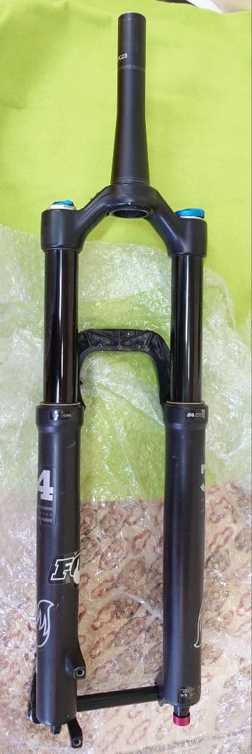 FOX 34 PERFOMANCE 27.5/150mm　フロント　フォーク