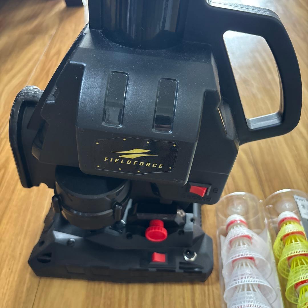 スピードシャトルマシン　バッティングマシン　フィールドフォース