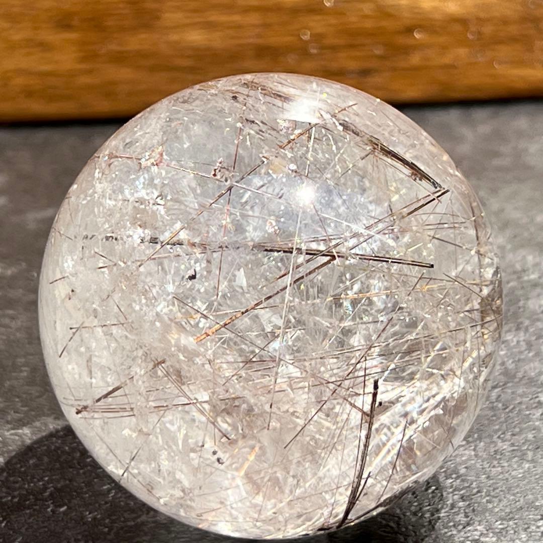 ‪☆極上逸品‪☆透明度と素敵な煌めき☆虹入り ルチルインクォーツ 丸玉 天然石