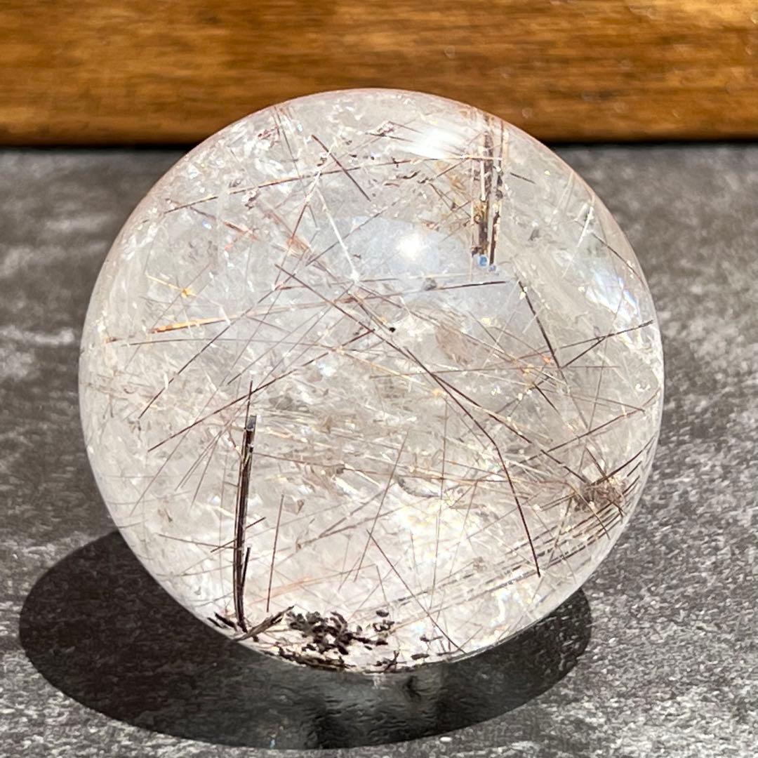 ‪☆極上逸品‪☆透明度と素敵な煌めき☆虹入り ルチルインクォーツ 丸玉 天然石