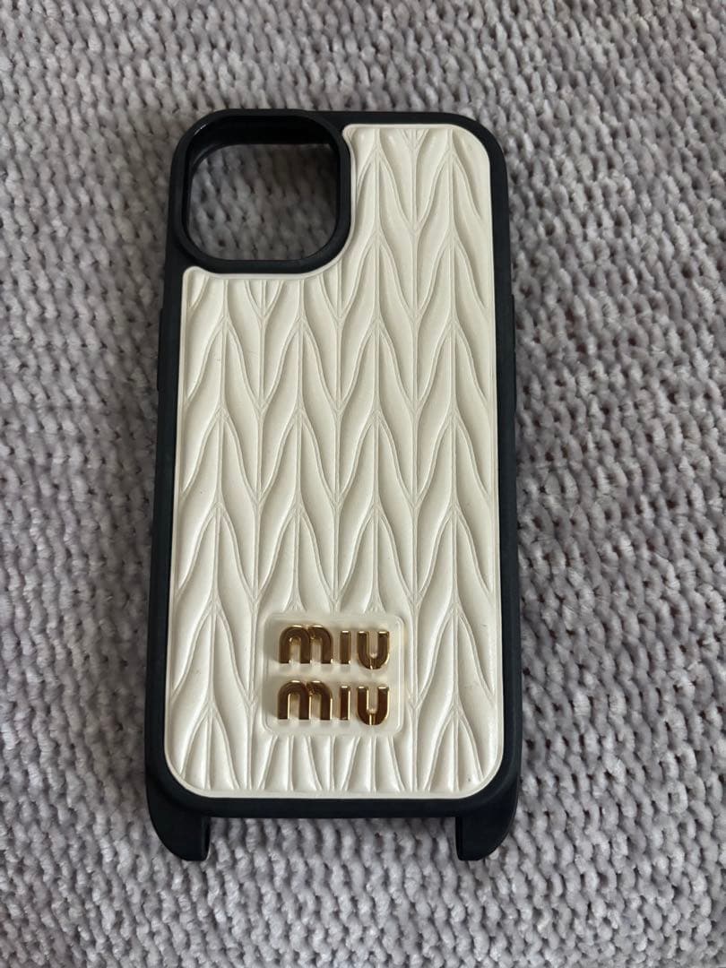 MIUMIU iPhoneケース15