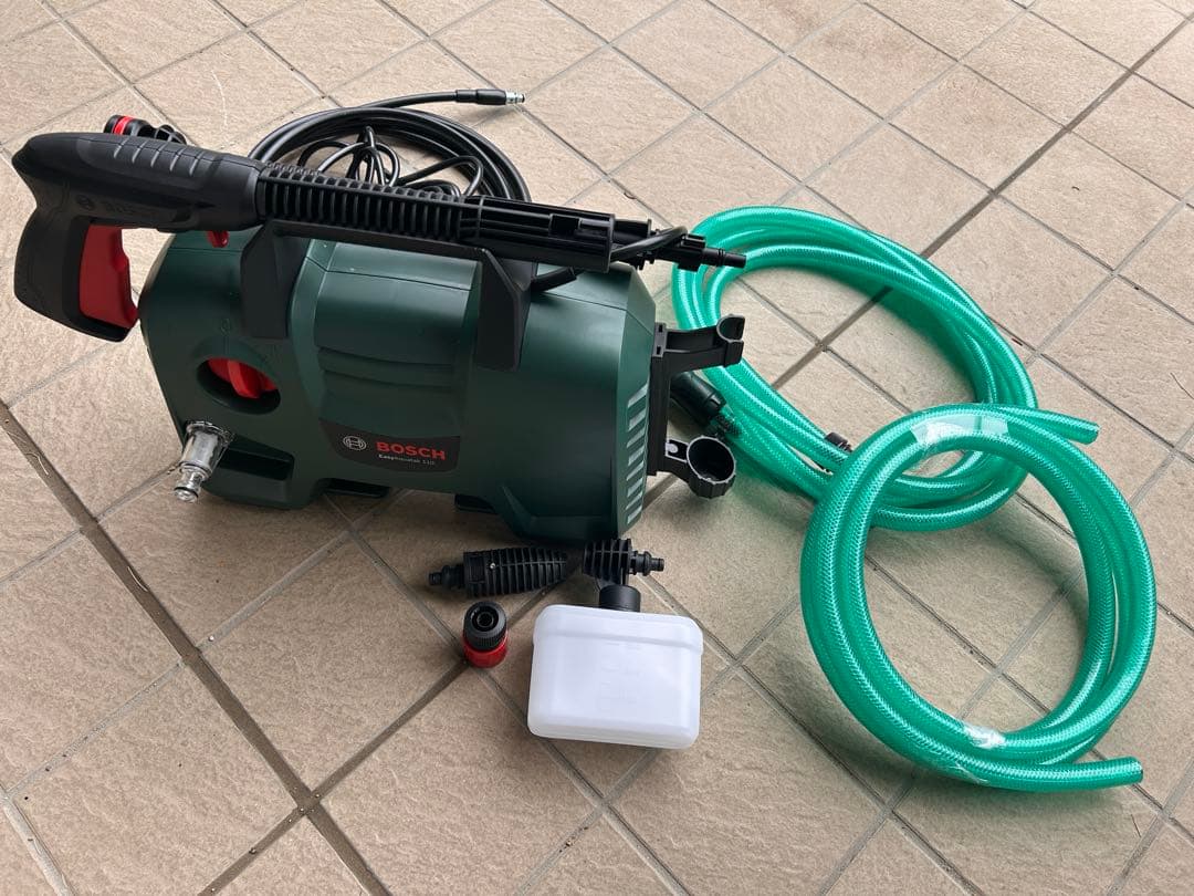 【美品】高圧洗浄機　BOSCH　EA110