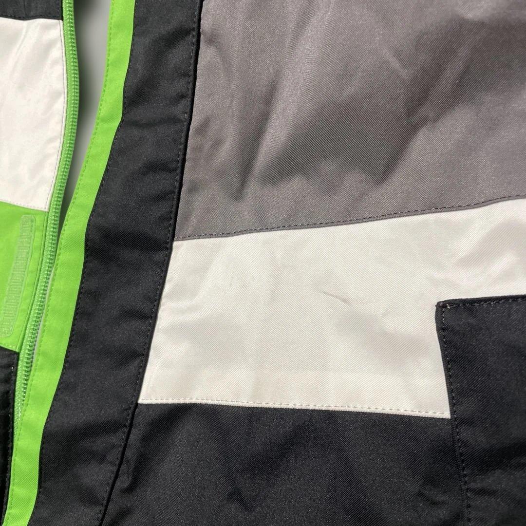 DESCENTE 子供用スキーウェア　上下セット　ライムグリーン&ブラック