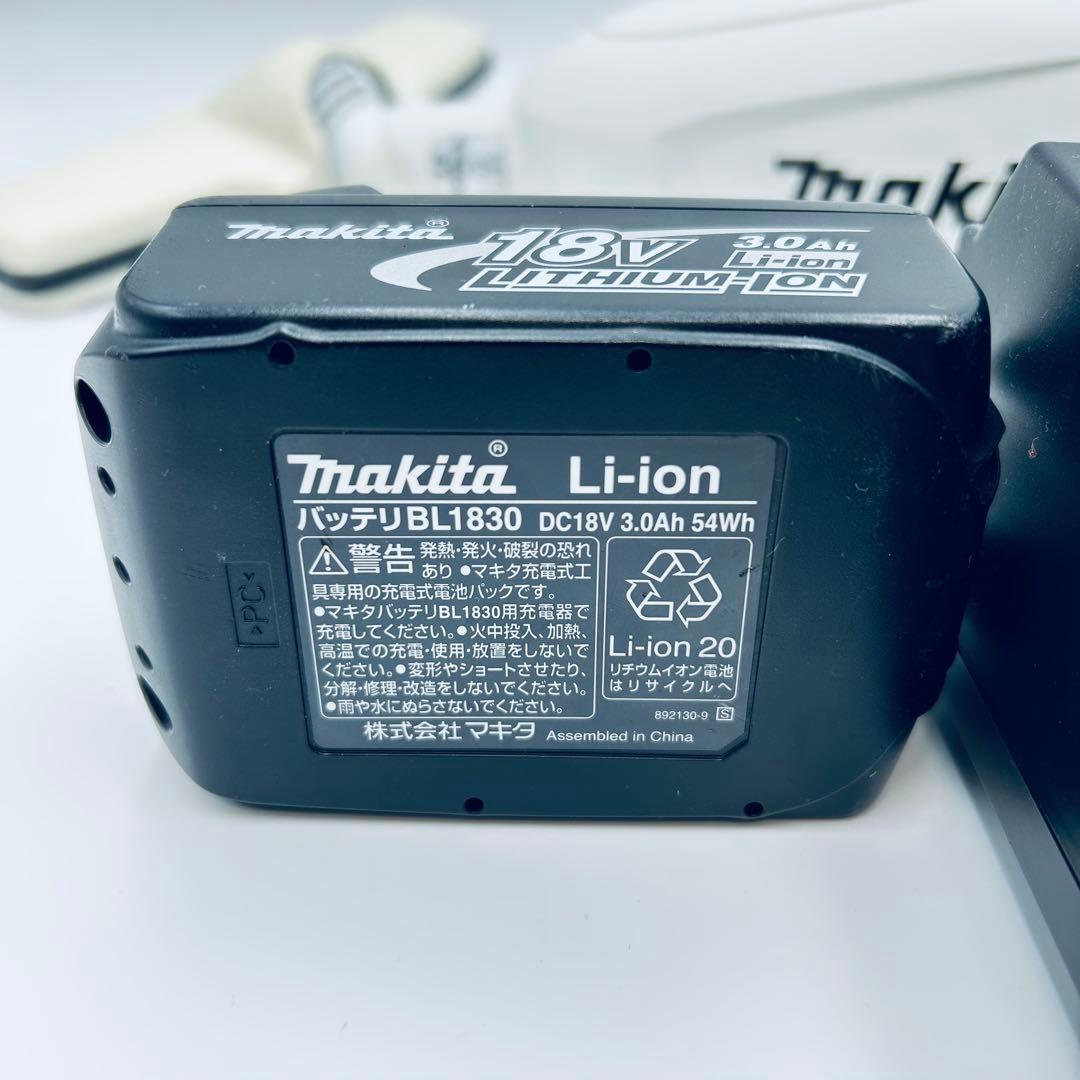 【総額75,405円】マキタ　CL180FDRFW＋BL1860B