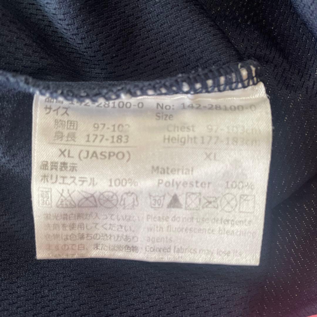 ユベントス ピンクシャツ 黒パンツ セット