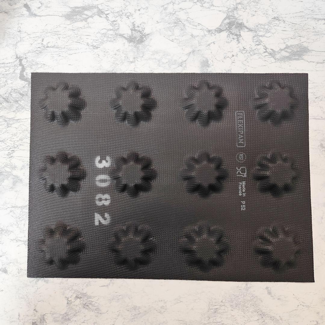 【新品未使用】ドゥマール シリコン型 フレキシパン ミニタルトレットカヌレS