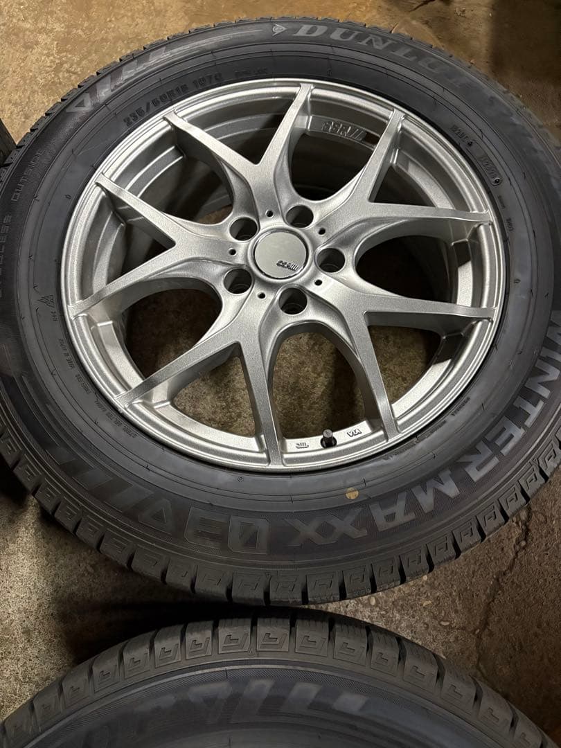 売切セール！1月31日まで【送料込】235/60R18 スタッドレスセット