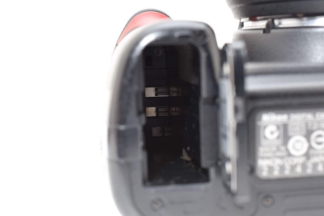 高画質✨️Nikon D5000✨️シングルレンズ✨️バリアングル液晶 一眼レフ