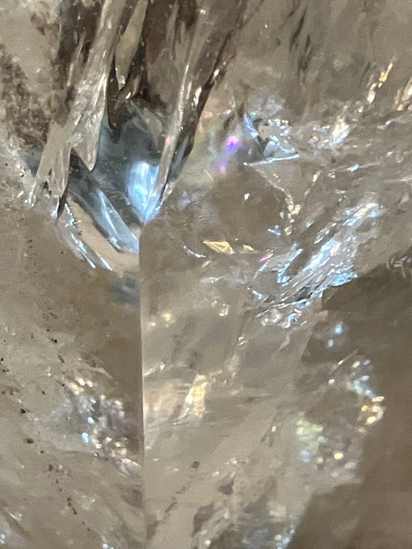 【COCOさま専用】特大水晶 3.2kg レインボー多数天然石アイリスクリスタル