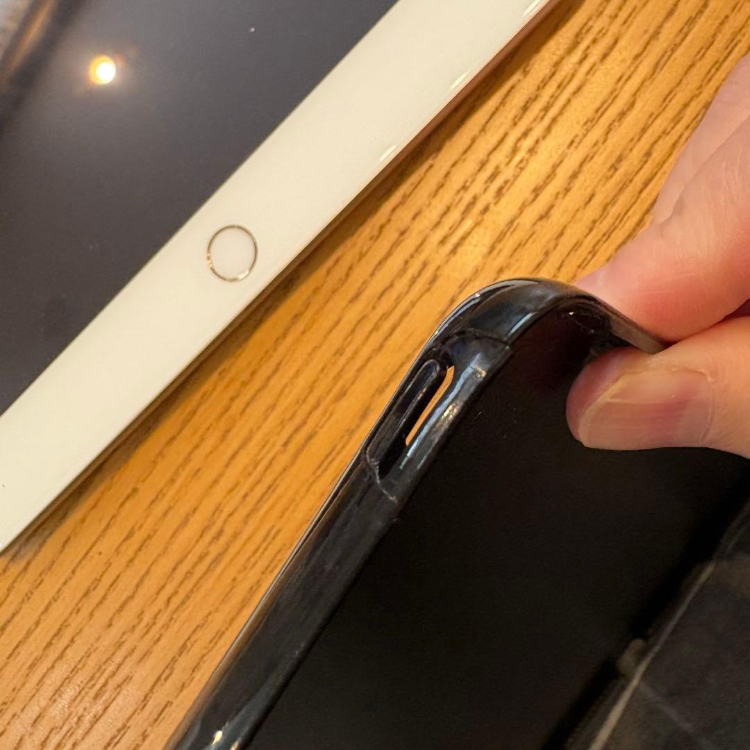 ipad (第５世代）Wi-Fi + Cellular ゴールド