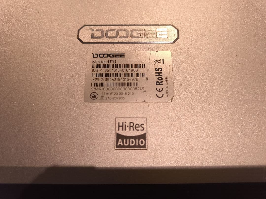 DOOGEE R10128GB15GB防水防塵helio 9910800mAh