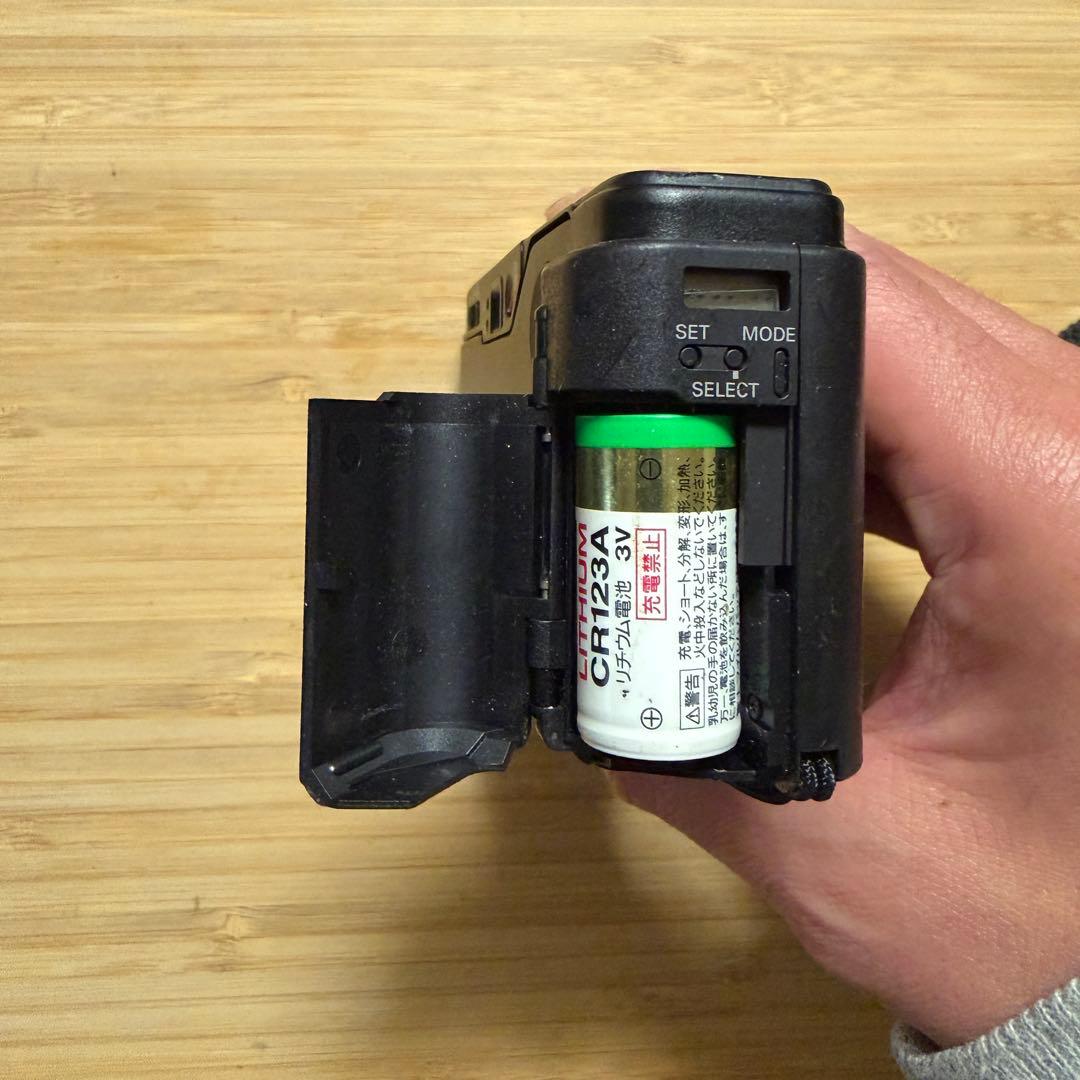 【RICOH GR10】コンパクトフィルムカメラ　ブラック　ケース付