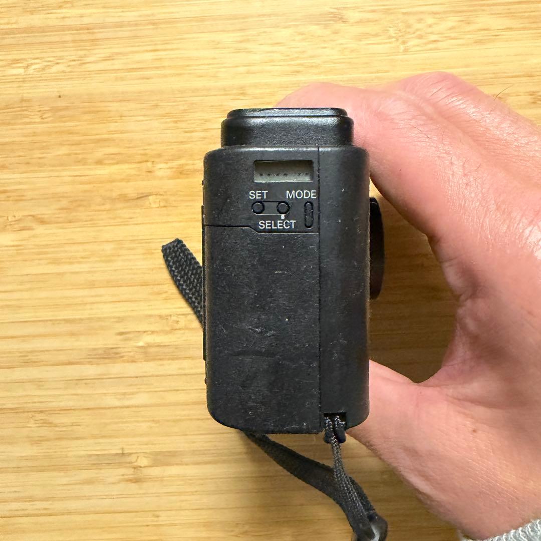 【RICOH GR10】コンパクトフィルムカメラ　ブラック　ケース付