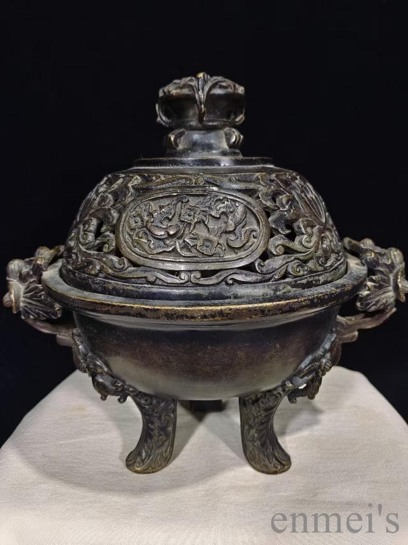 中国古美術 老銅胎 熏香炉《花開富貴》純銅製 高浮彫 手彫 古美味 時代物 置物