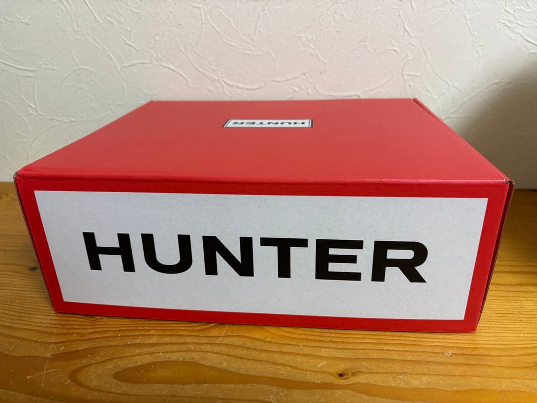 新品未使用⭐︎HUNTER ハンター ロゴ バックストラップブーツ　箱付き