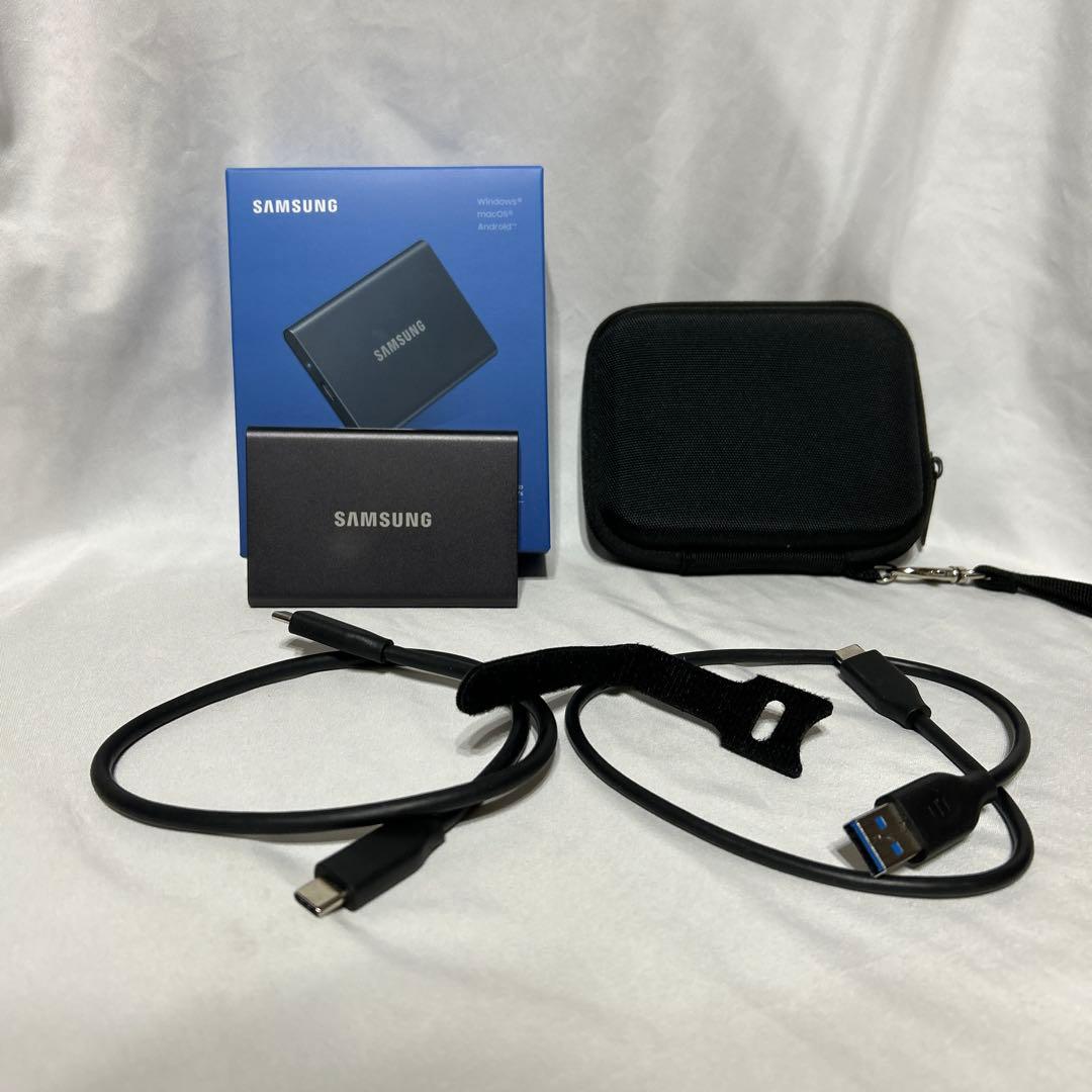 Samsung T7 1TB ポータブルSSD 専用ケース付き