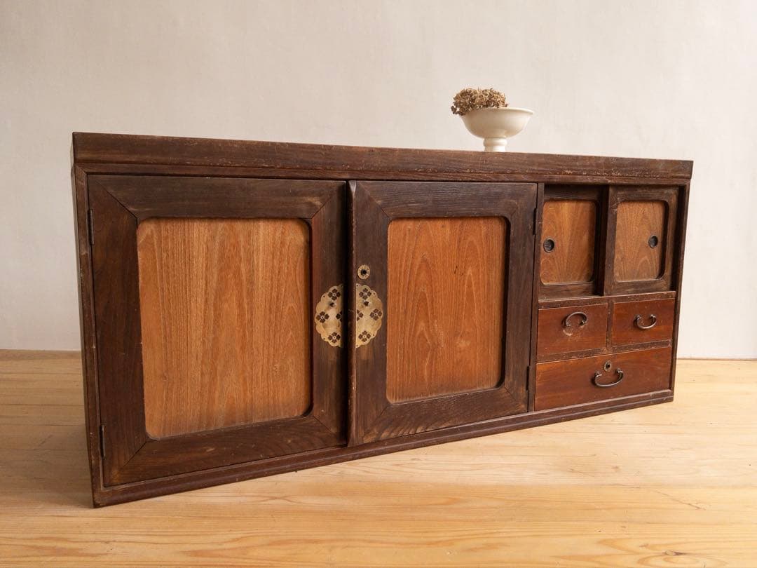 ローボード　木製　飾り棚　幅133cm　古道具　古家具　ビンテージ　アンティーク