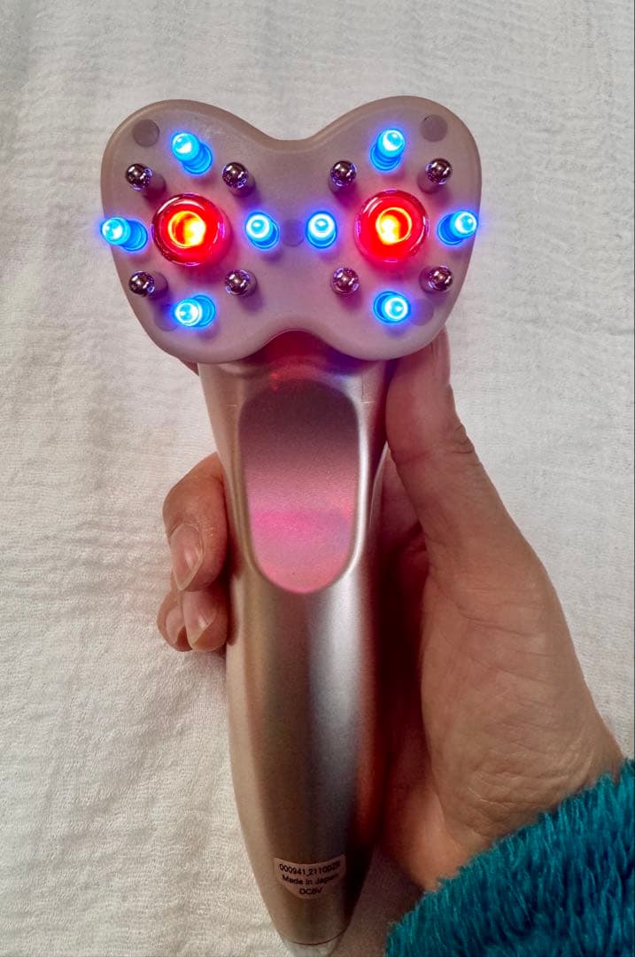 direia ZERU 美顔器 LEDライト付き