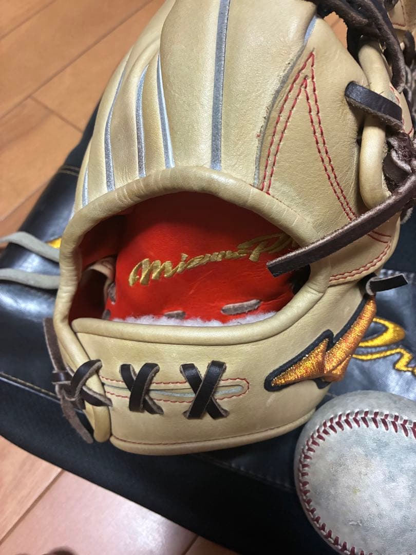 Mizuno 硬式グローブ ベージュ ボール付き