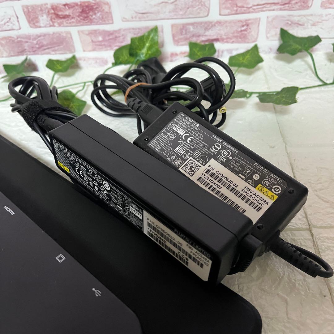 付属品多数美品富士通タブレット SSD128G★Q738/SE ノートPC434