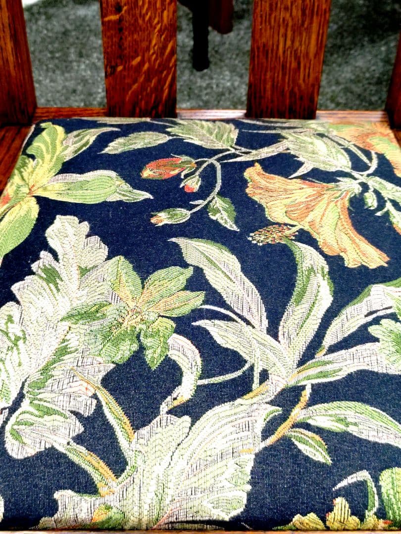 Lloyd's Antiques ロイズアンティークス ダイニングチェア