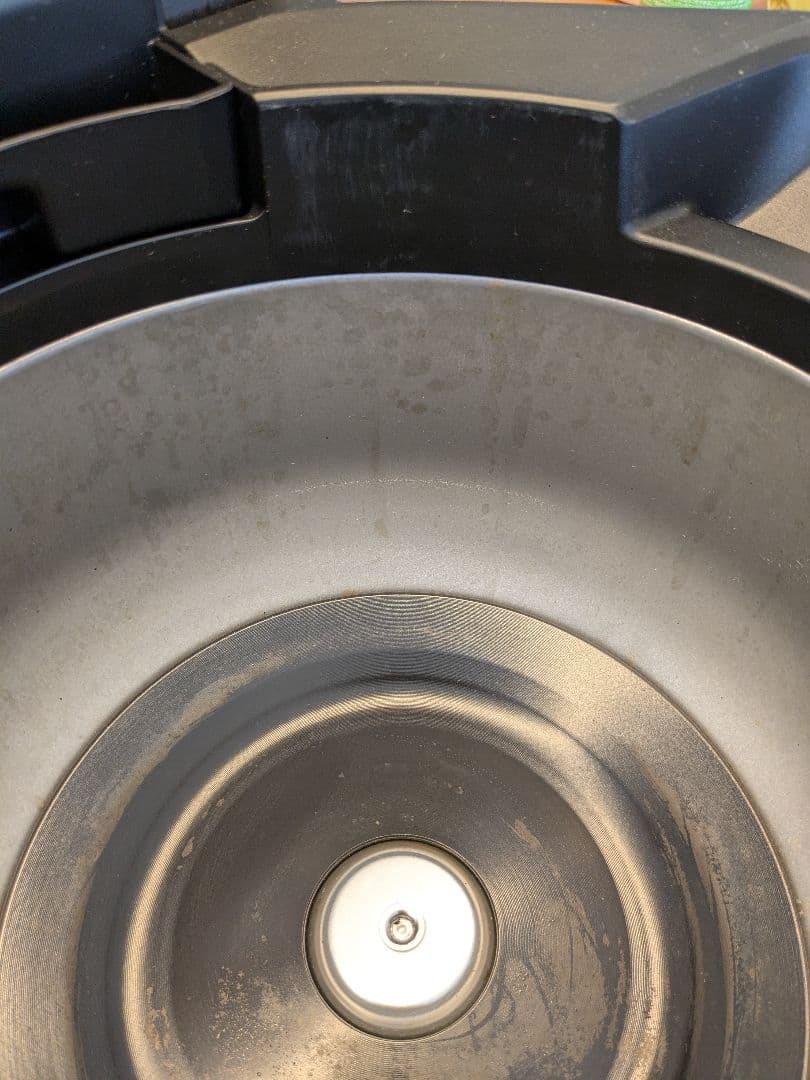 ヘルシオ　ホットクック2.4L　KN-HW24Ｈ　【2025年3月購入】