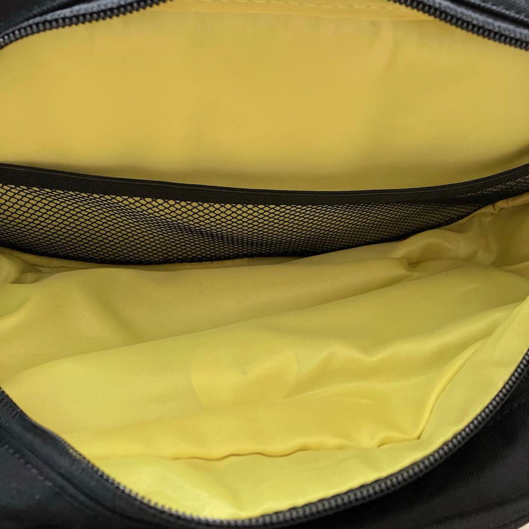 Hugoo ハグー　ヒップシート ショルダーバッグ 　抱っこ紐　赤ちゃん