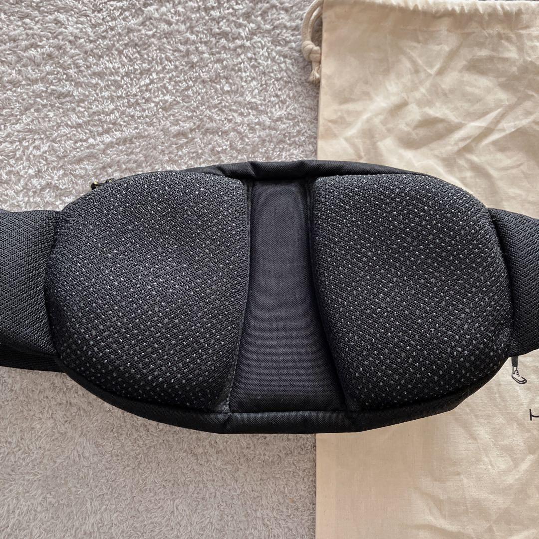 Hugoo ハグー　ヒップシート ショルダーバッグ 　抱っこ紐　赤ちゃん