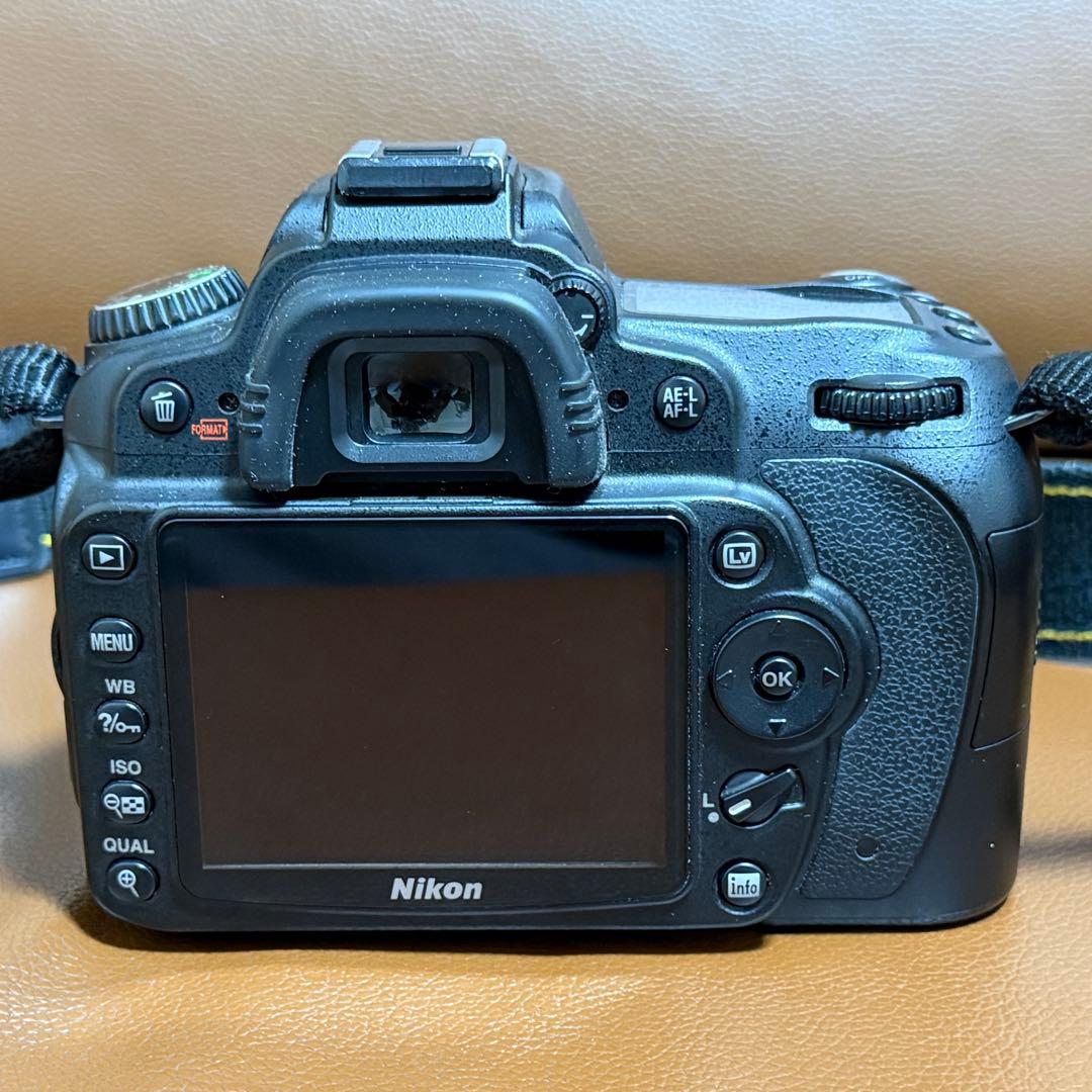Nikon D90 デジタル一眼レフカメラ 本体　※オマケ付き
