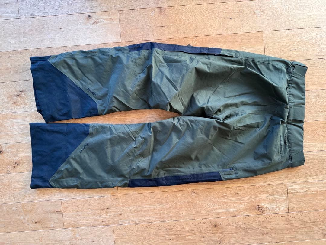 PeakPerformance メンズパンツGRAVITY Sサイズ