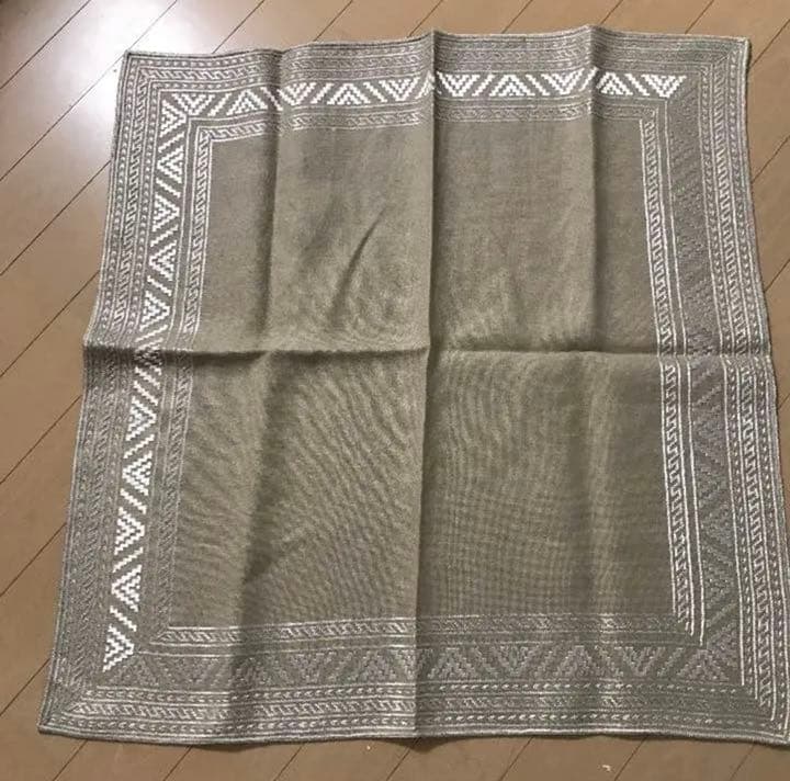 ★貴重な1点もの★ブルガリア シルク糸 手刺繍 リネンテーブルクロス