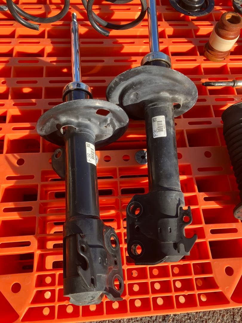 カローラアクシオ（純正足回り）