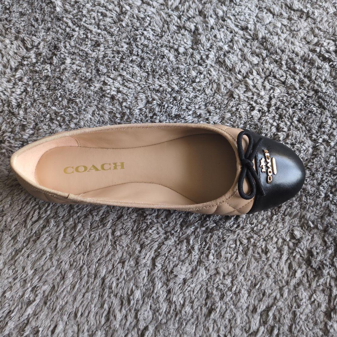 新品COACH フラットシューズ　バレイシューズ