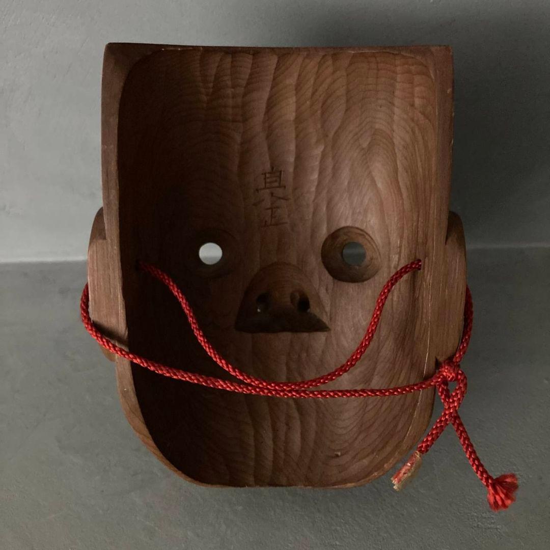 天狗　木彫一刀彫り　お面　天然木　壁掛　魔除　開運