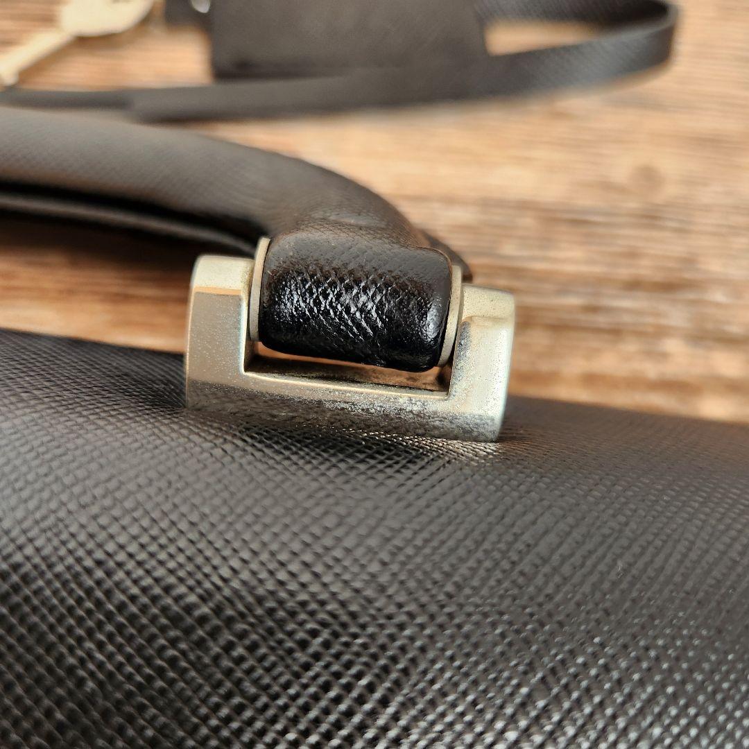 Burberry 高級ビジネスバッグ　ダレスバック　鍵付き　サフィアーノレザー