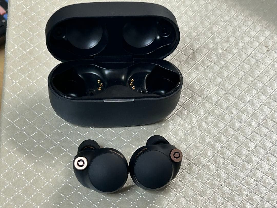 SONYワイヤレスノイズキャンセリングステレオヘッドセットWF -1000XM4