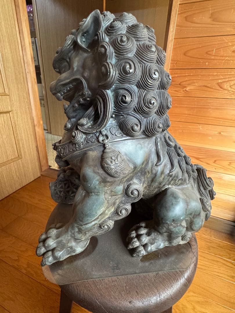 彫刻　獅子　シーサー　石　唐獅子牡丹