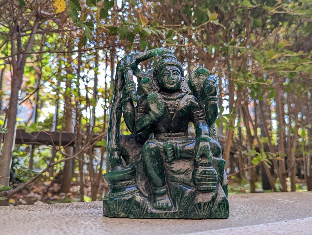 【期間限定特価】【商売繁盛/成功運上昇】天然翡翠石 シヴァ神