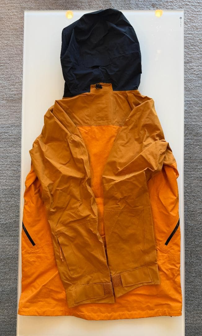 HAGLOFS VASSI GORE-TEX PRO ジャケット (サイズ M)